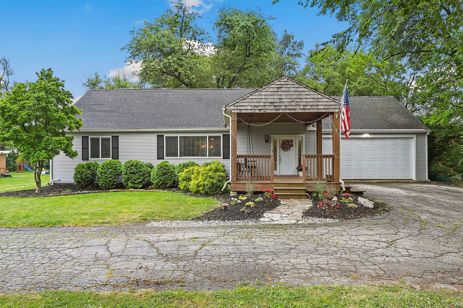 3433 Flossmoor Road — Homewood, IL 60430
