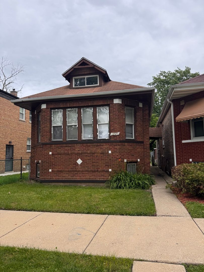 8529 S May Street — Chicago, IL 60620