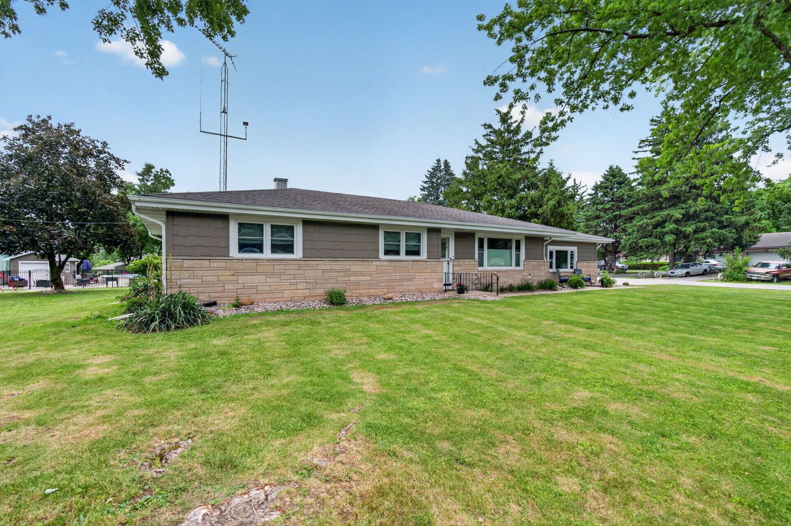 23854 W ESSEX Drive — Channahon, IL 60410
