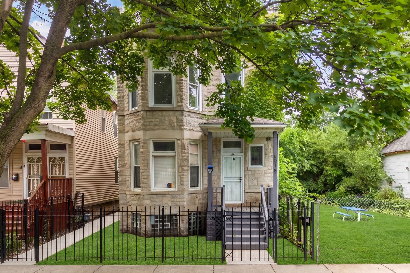 6018 S Sangamon Street — Chicago, IL 60621