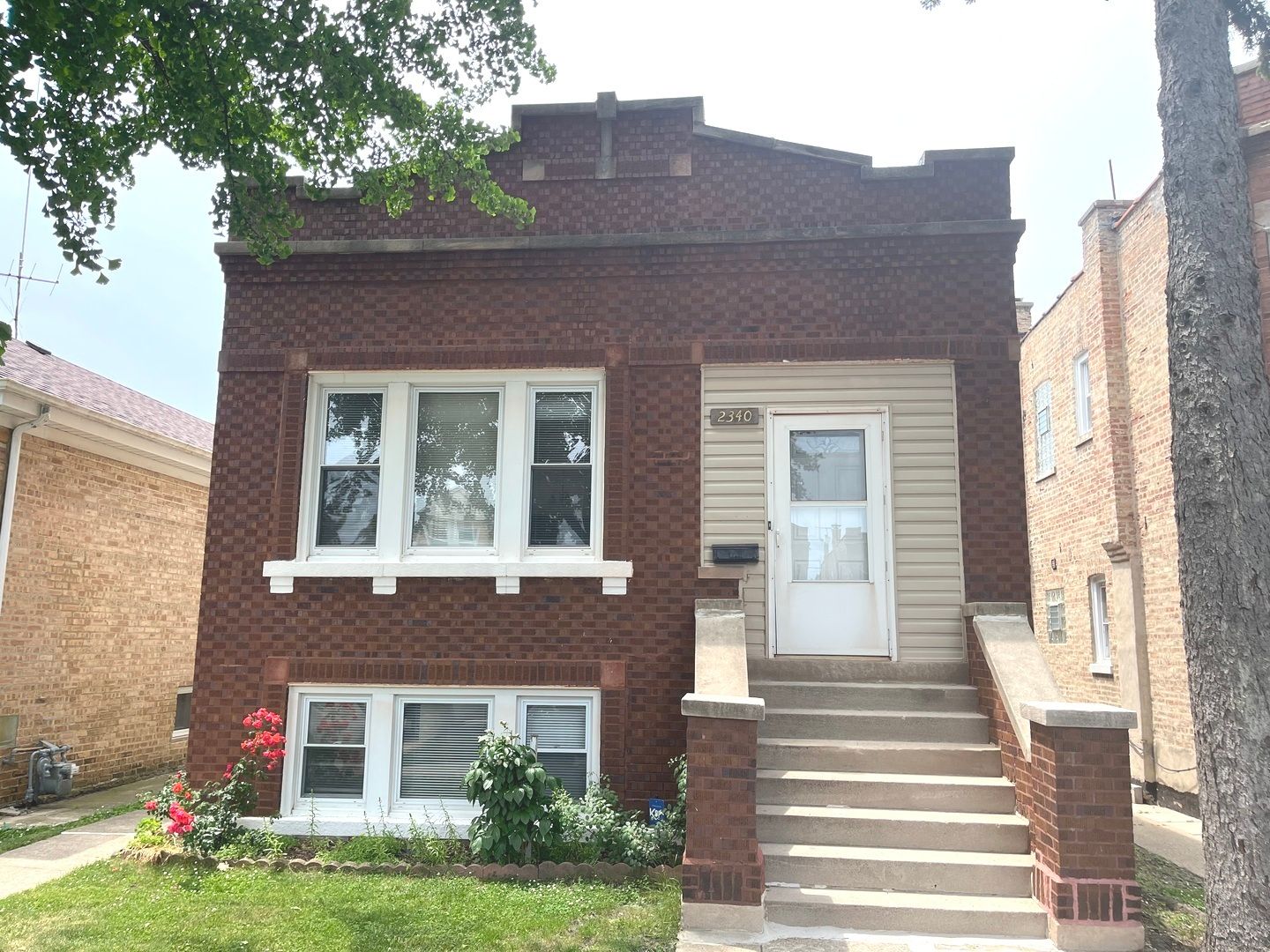 2340 Harvey Avenue — Berwyn, IL 60402