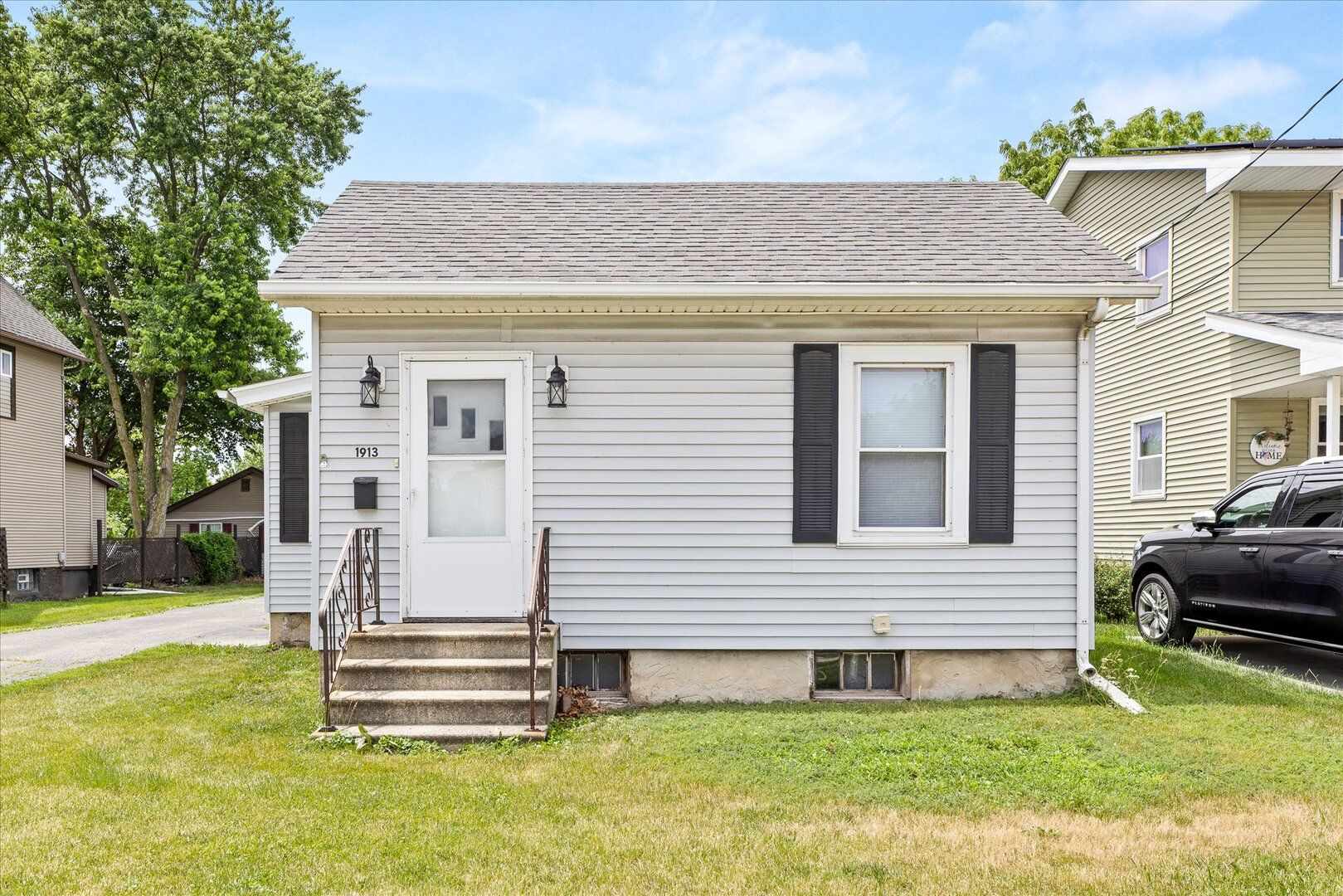 1913 Columbus Street — Ottawa, IL 61350