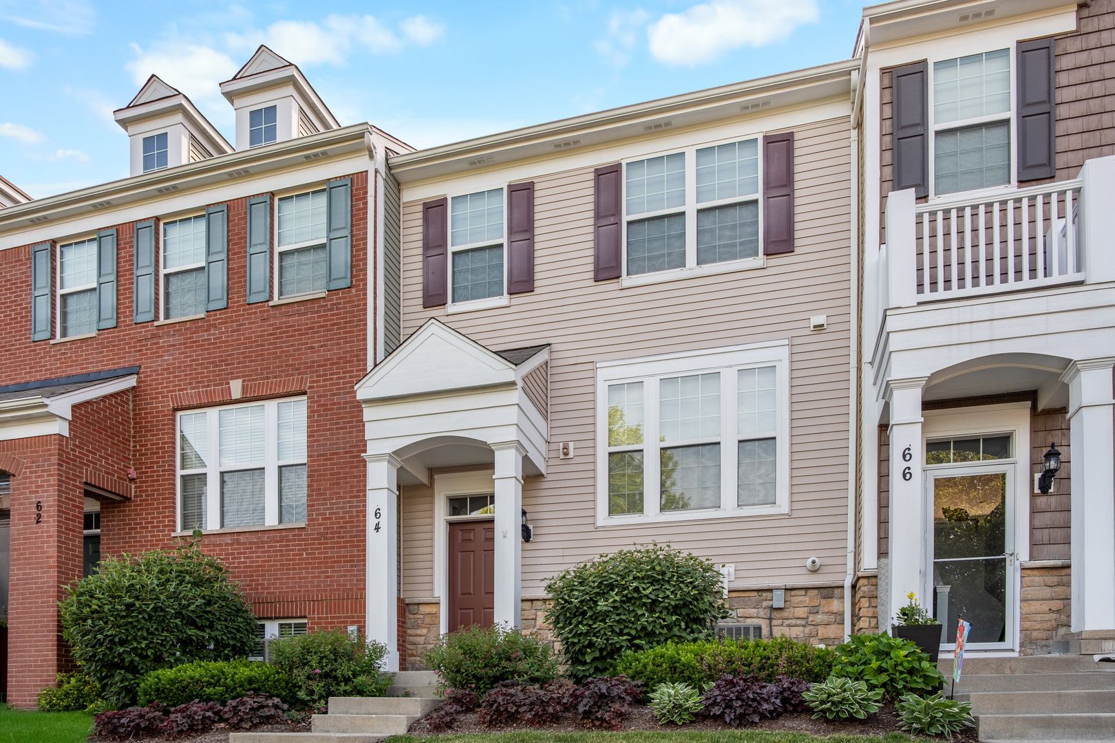 64 N Dryden Place — Arlington Heights, IL 60004
