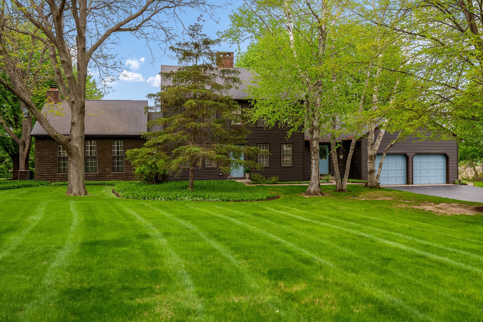 10562 Town Hall Road — Belvidere, IL 61008
