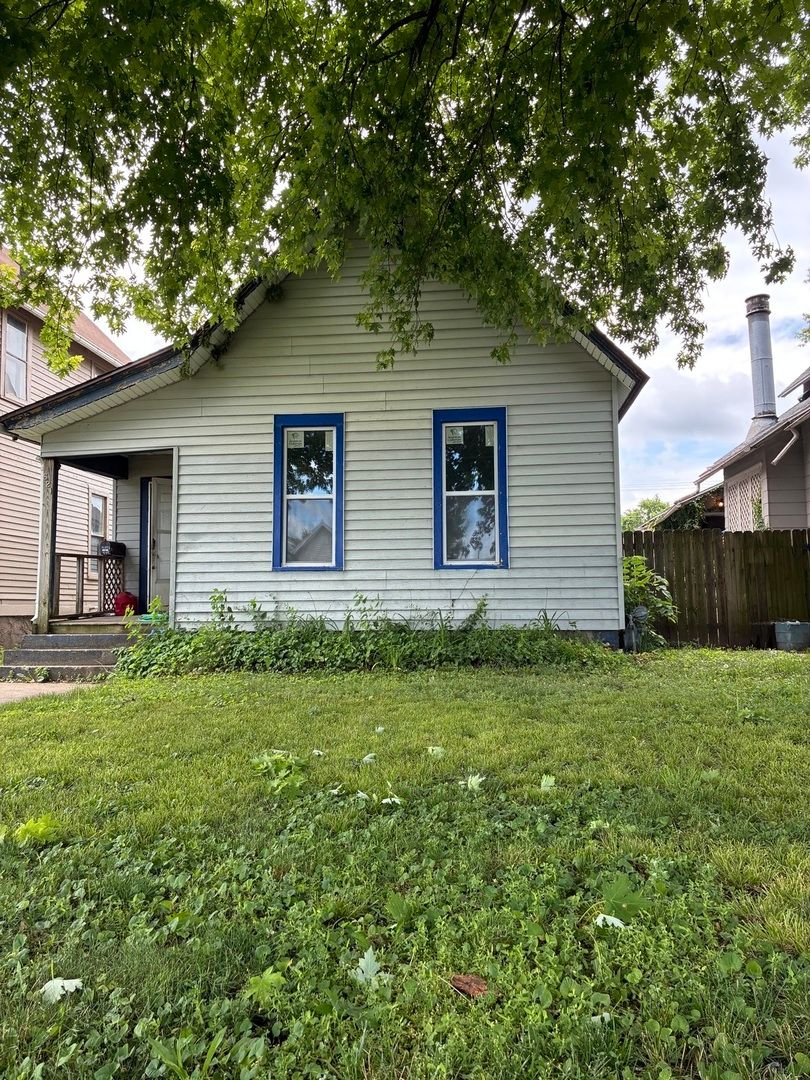 521 3rd Avenue S — Clinton, IA 52732