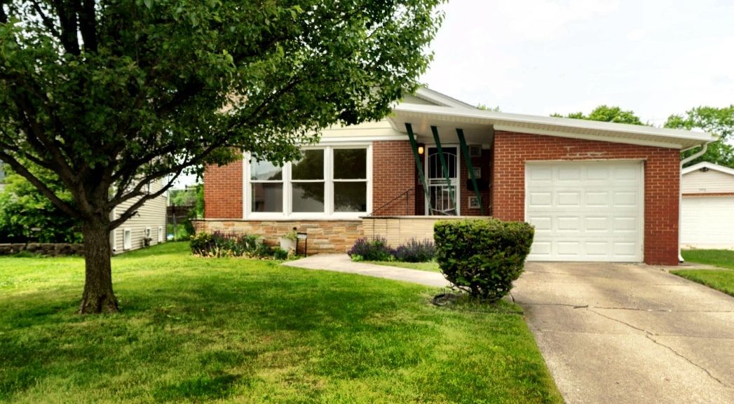5065 Lamb Drive — Oak Lawn, IL 60453