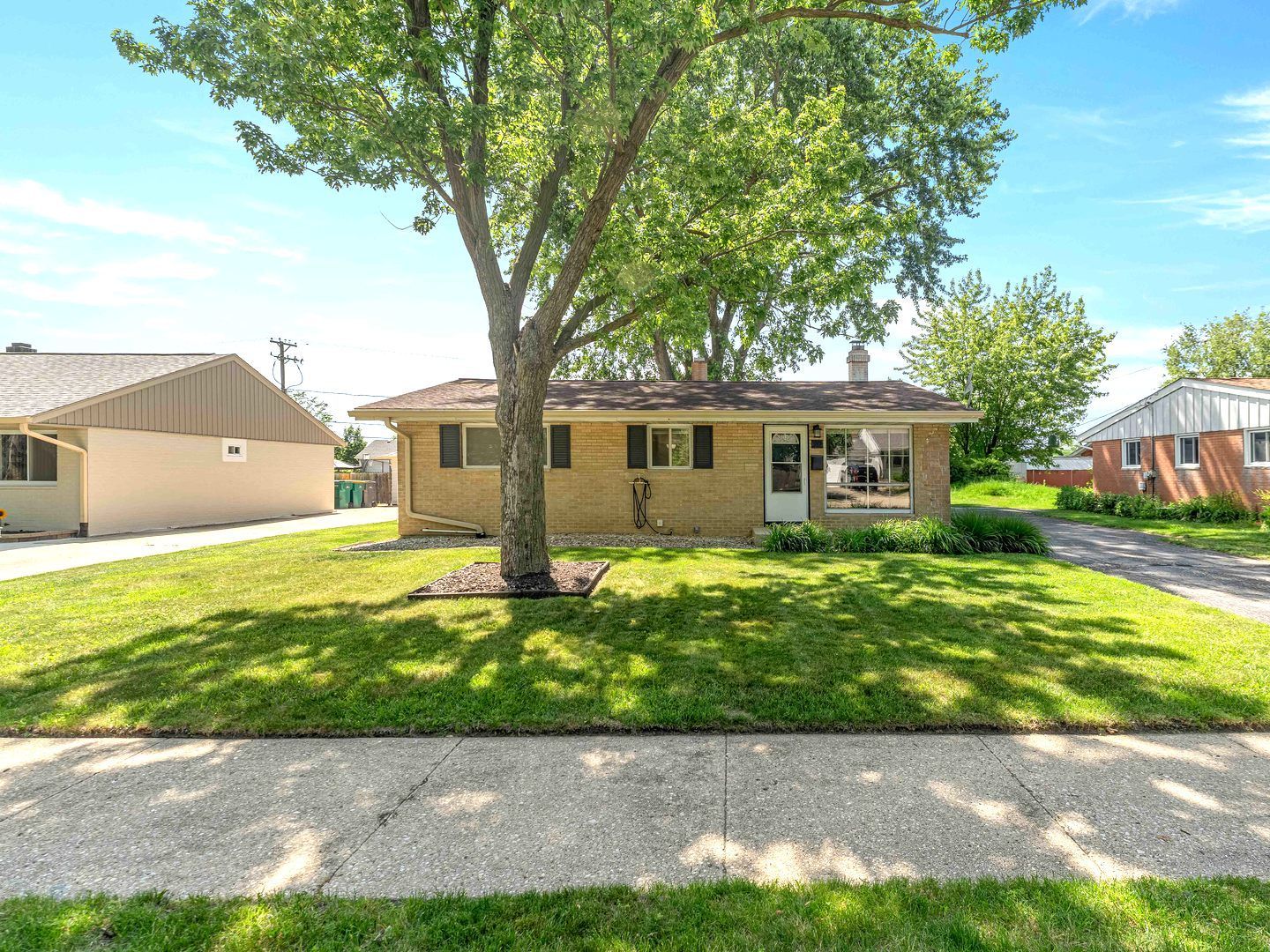 317 Fairlane Drive — Joliet, IL 60435