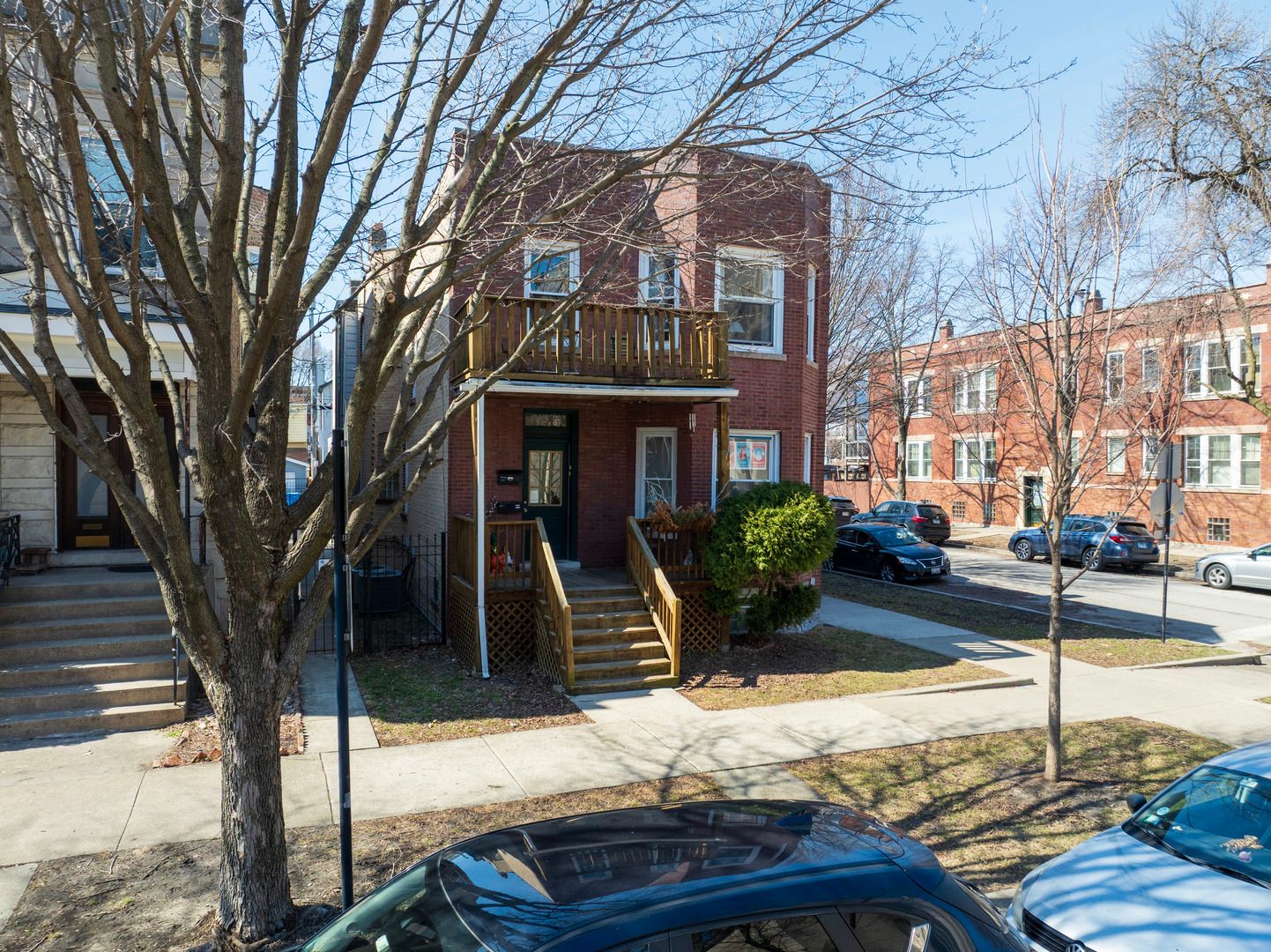 2648 N Francisco Avenue — Chicago, IL 60647