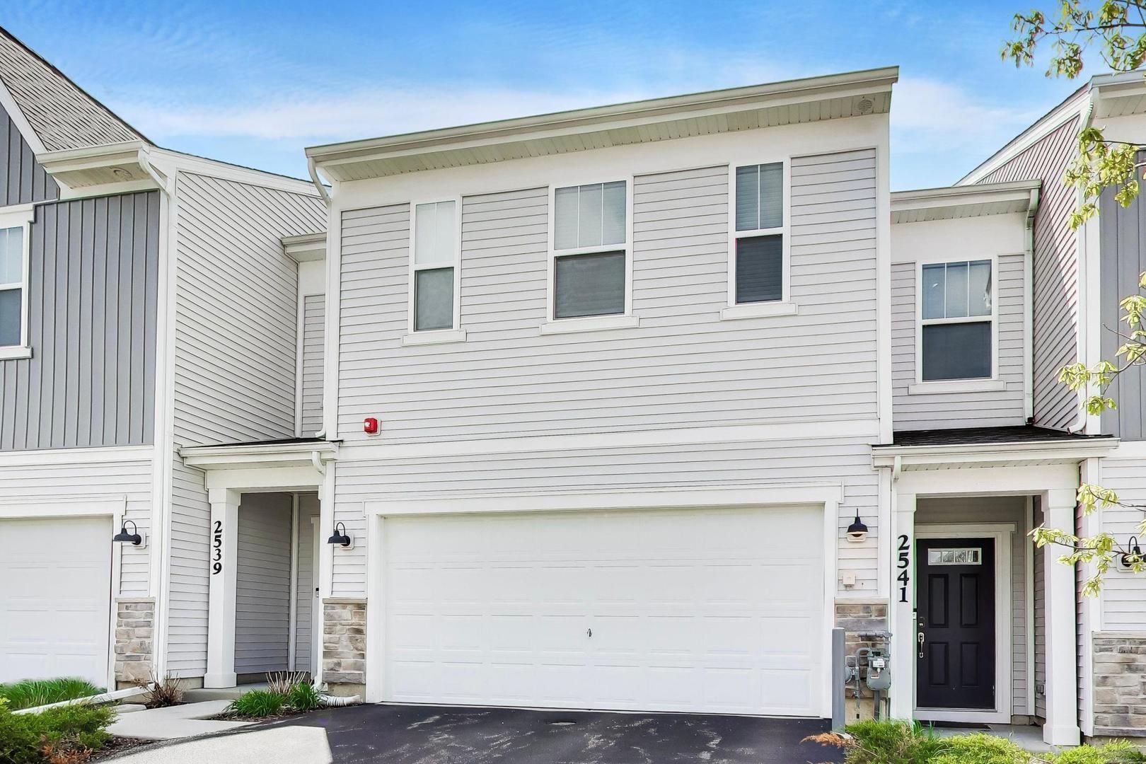 2539 Geranium Way — Rolling Meadows, IL 60008