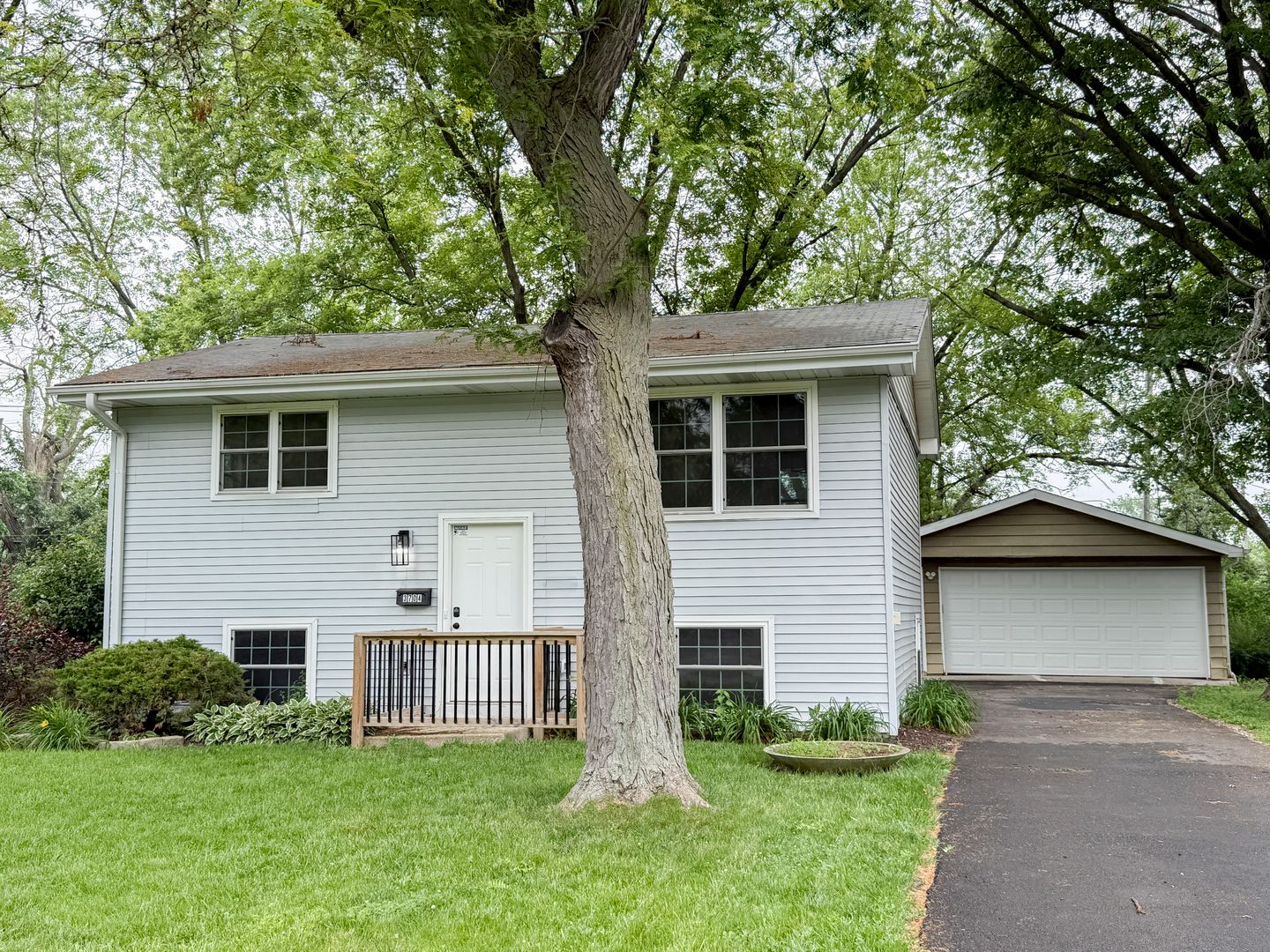 3704 Linden Road — Richton Park, IL 60471