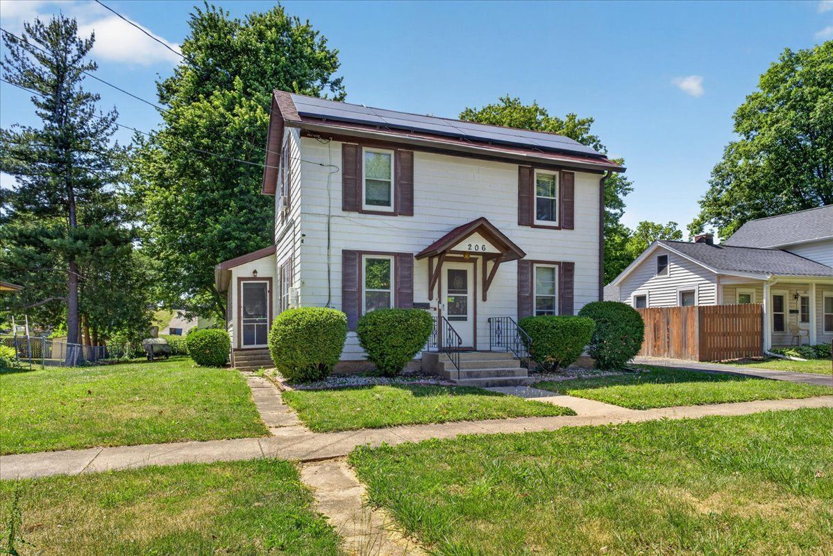 206 N 6th Street — Oregon, IL 61061