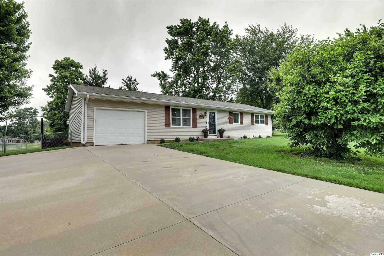 5211 Willer Dr. S. — Quincy, IL 62305