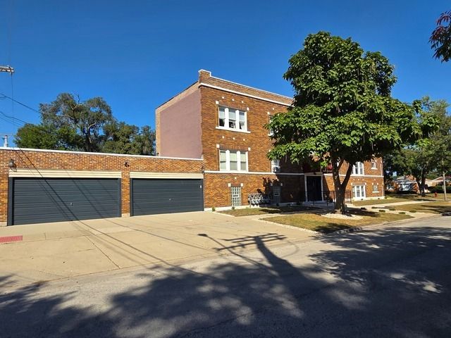 4252 Prescott Avenue — Lyons, IL 60534