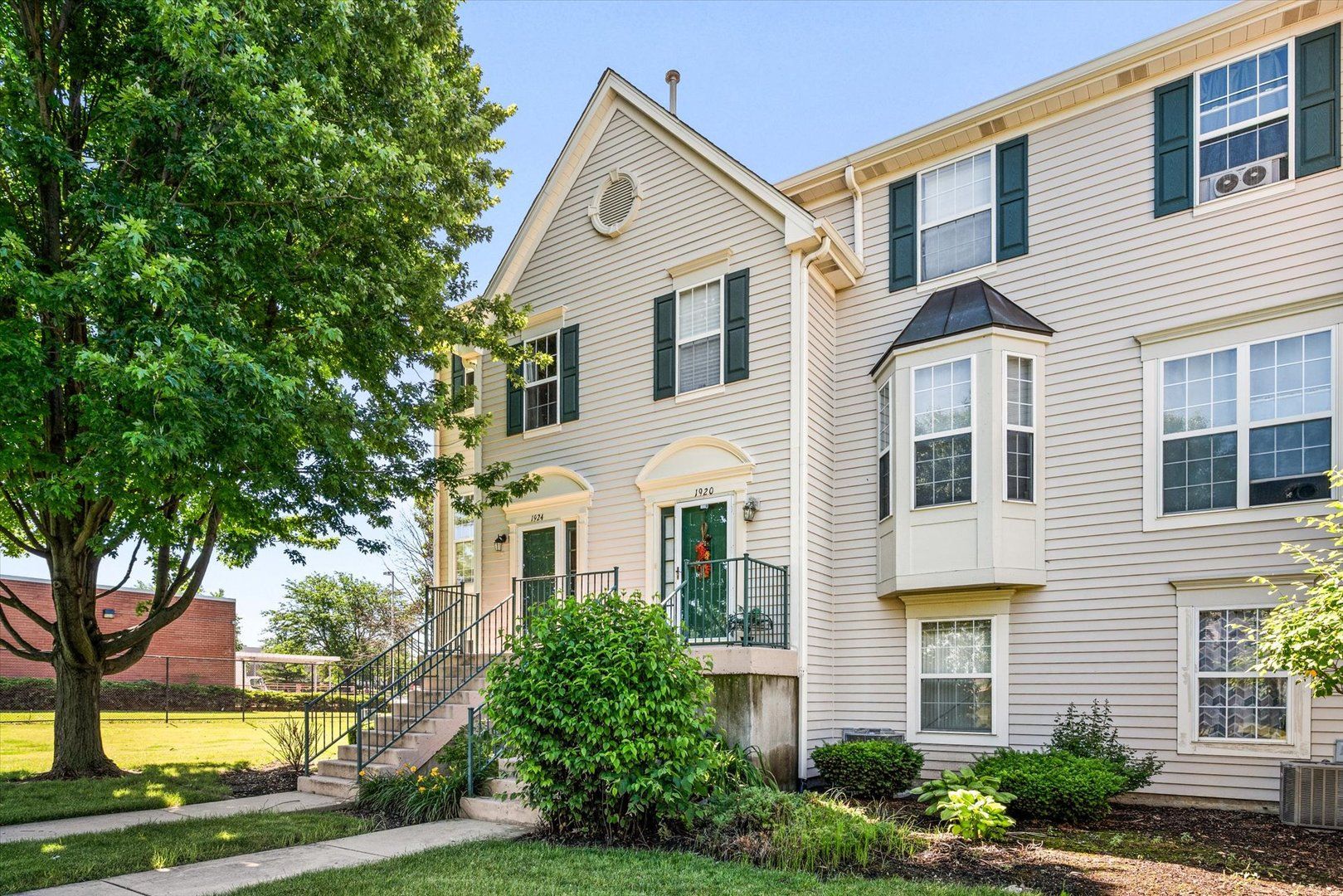 1924 GRANDVIEW Place — Montgomery, IL 60538