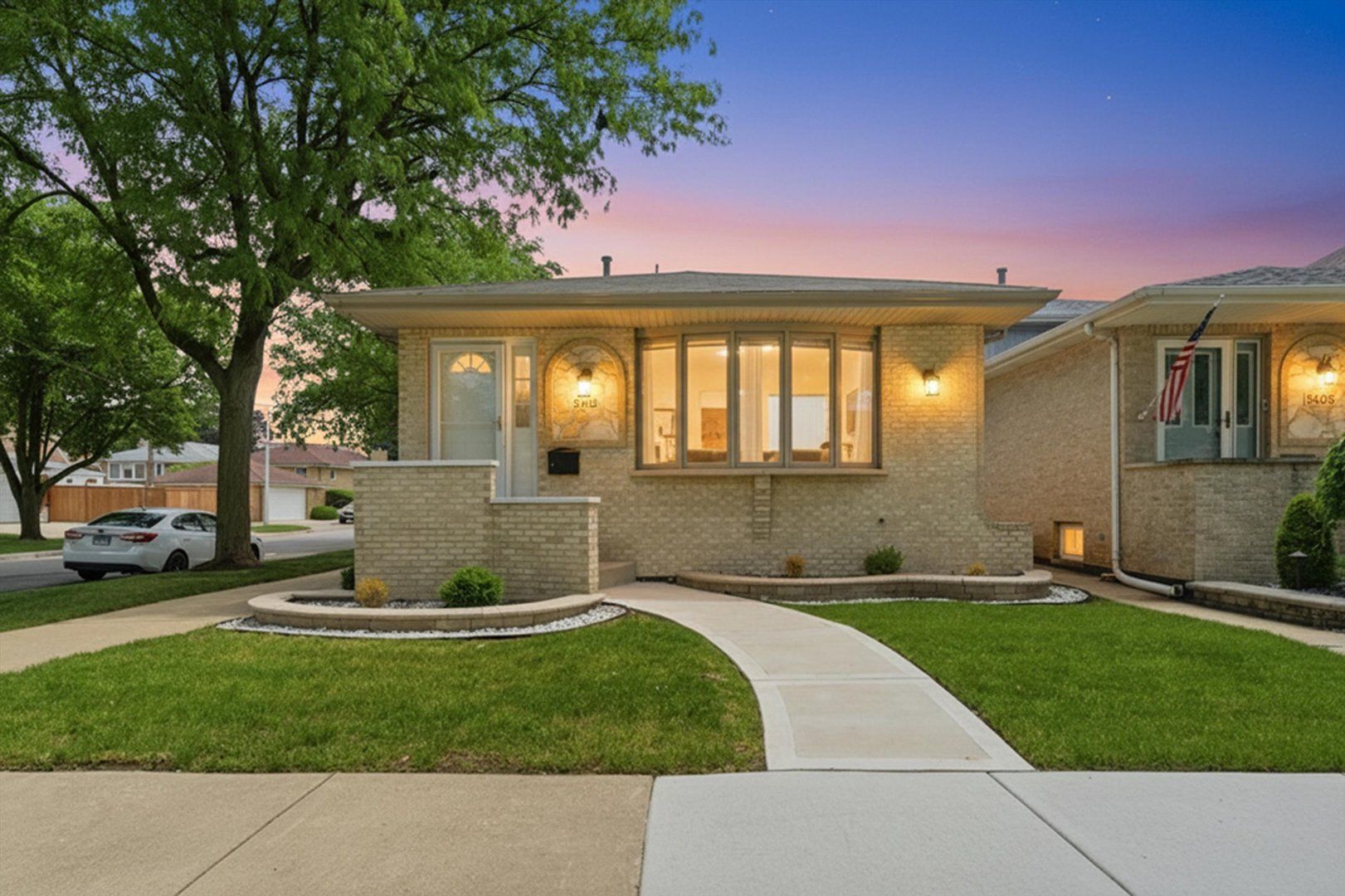 5601 S Sayre Avenue — Chicago, IL 60638
