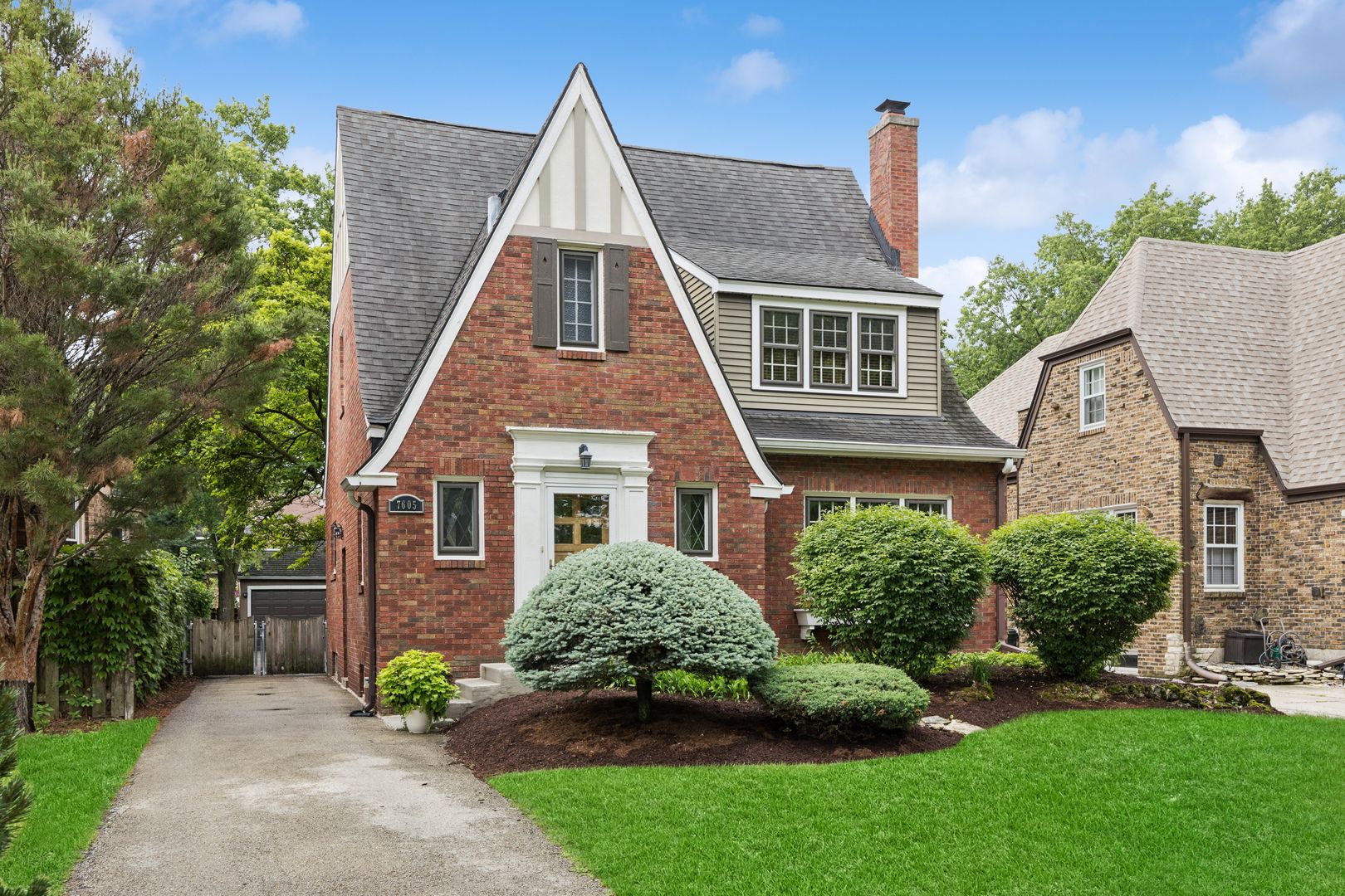 7605 Washington Boulevard — River Forest, IL 60305