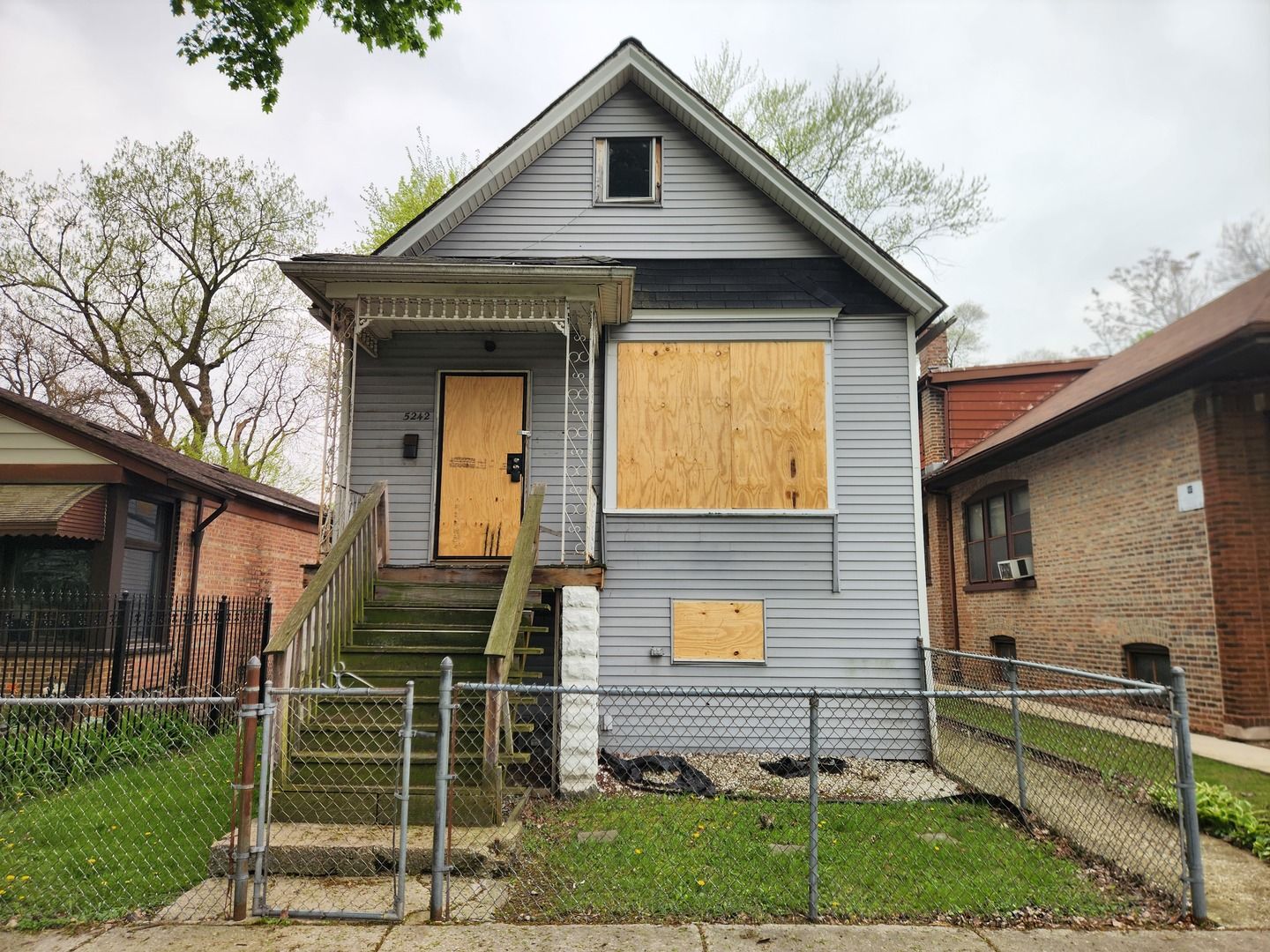 5242 S Sangamon Street — Chicago, IL 60609