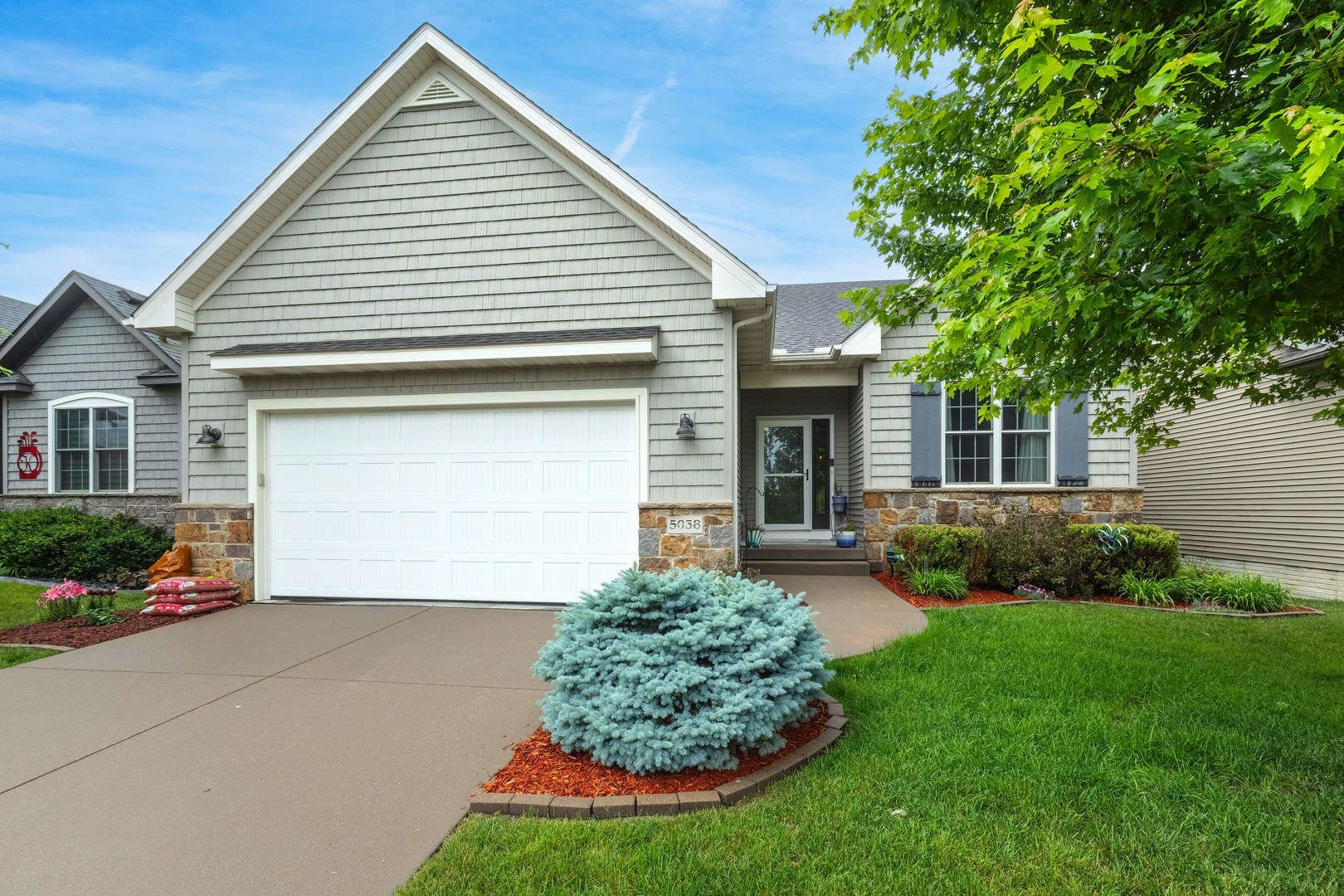 5038 Emeis View Court — Davenport, IA 52804