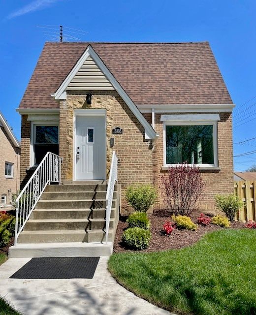 3335 Sunnyside Avenue — Brookfield, IL 60513