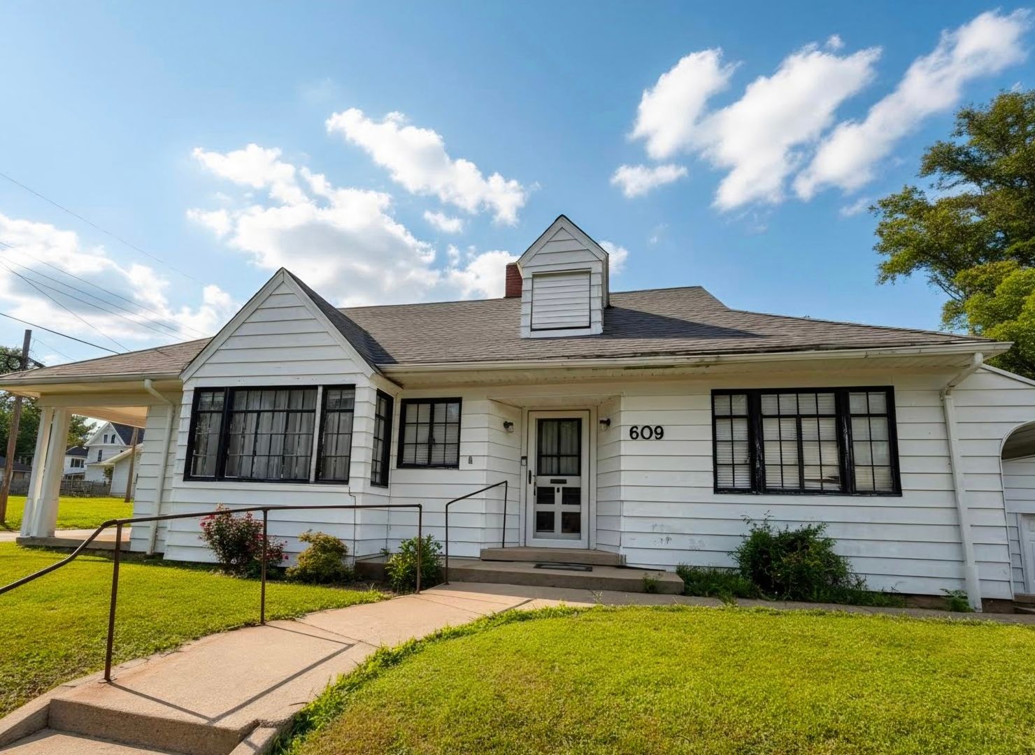 609 Dubois Street — Lawrenceville, IL 62439