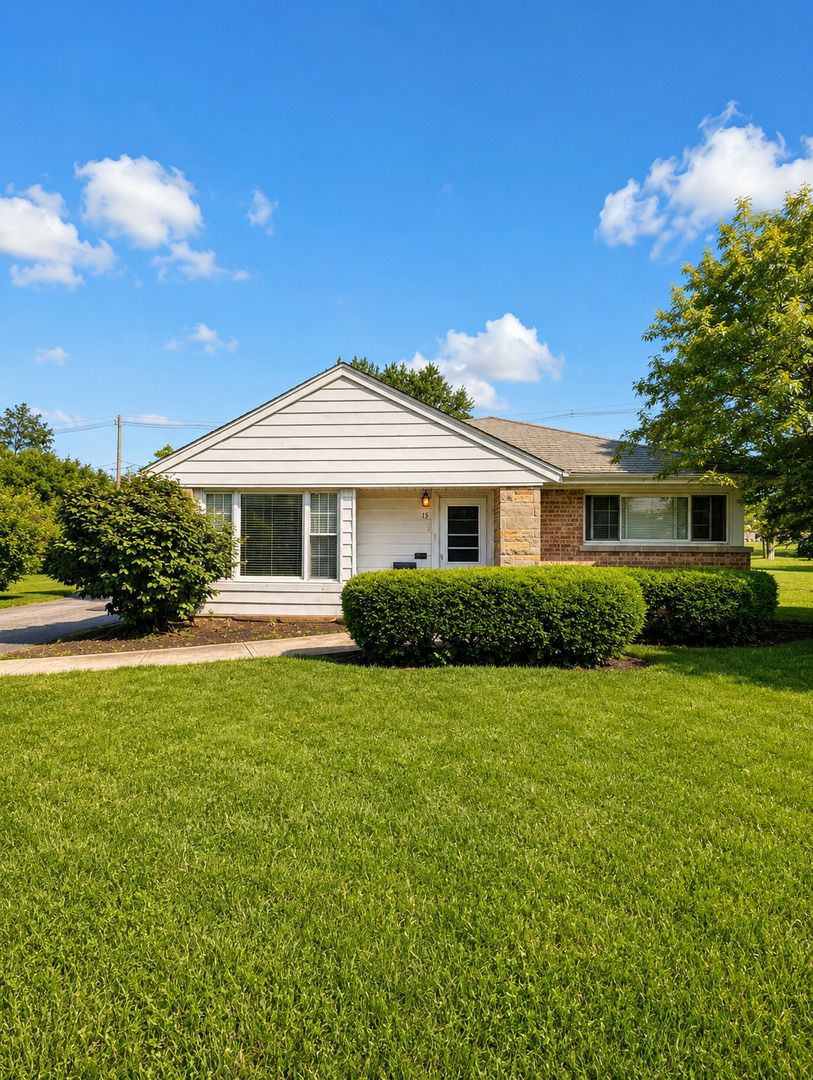 15 Oak Lane — Park Forest, IL 60466
