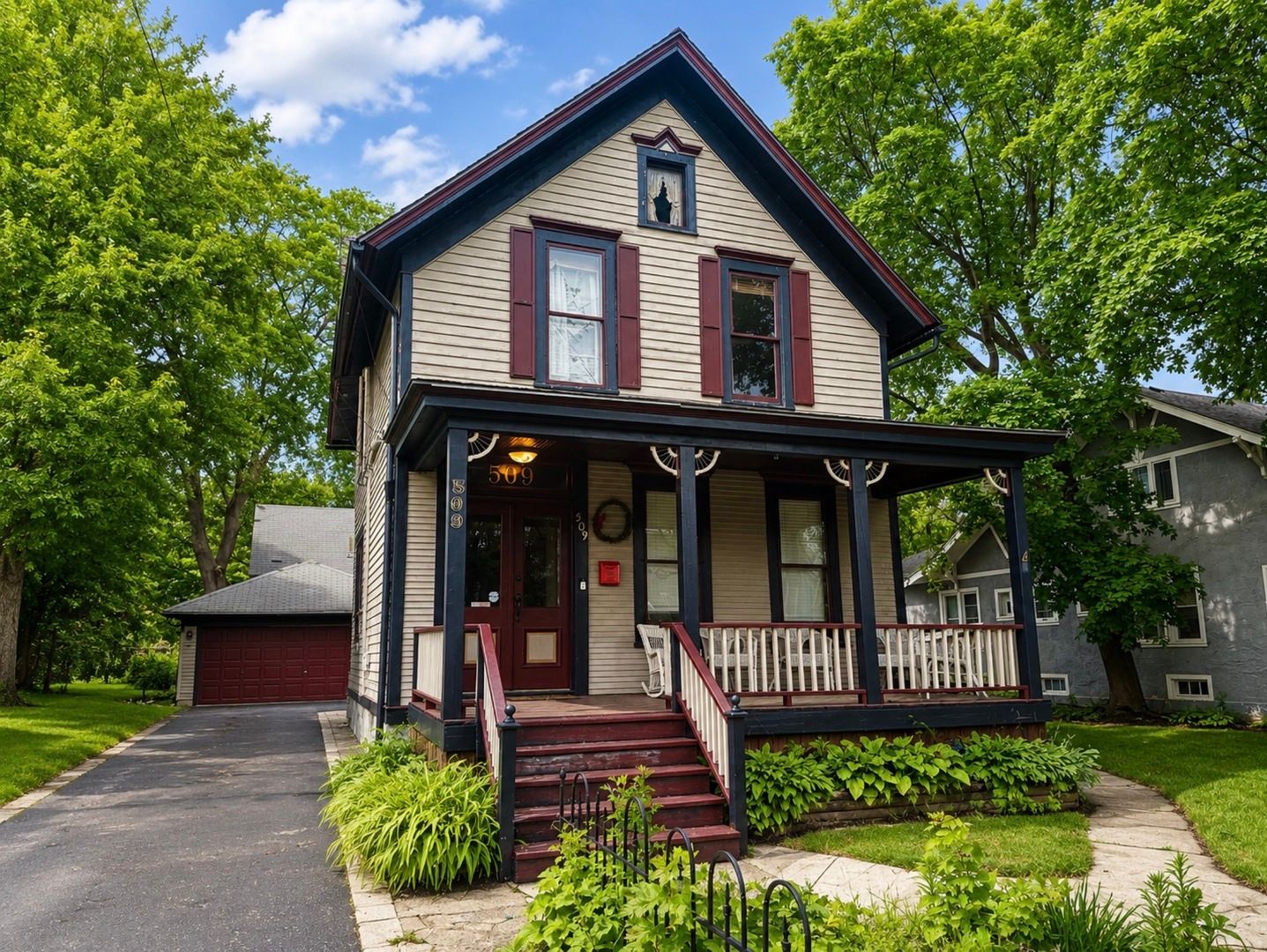 509 N Spring Street — Elgin, IL 60120