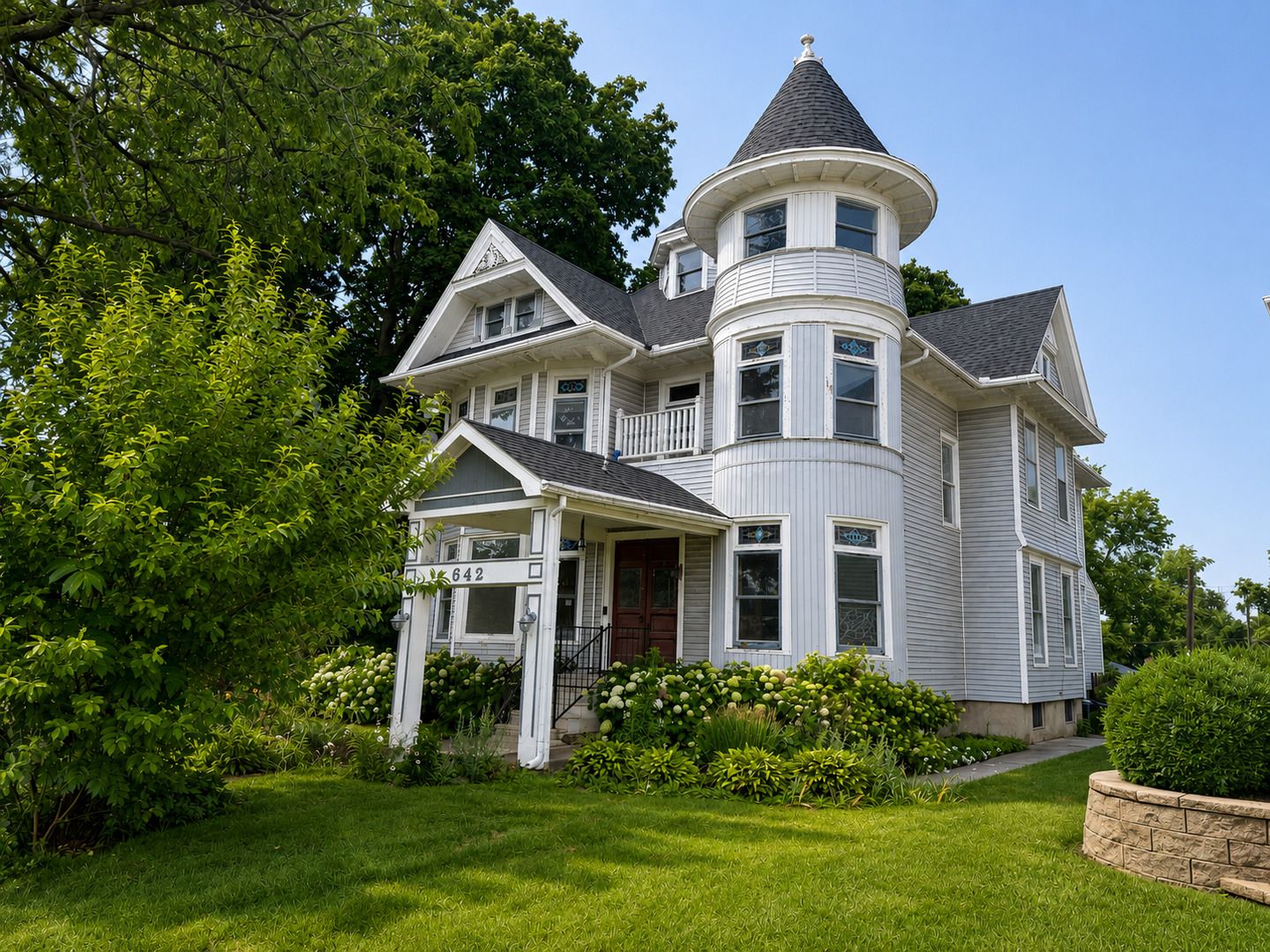 642 W Stephenson Street — Freeport, IL 61032