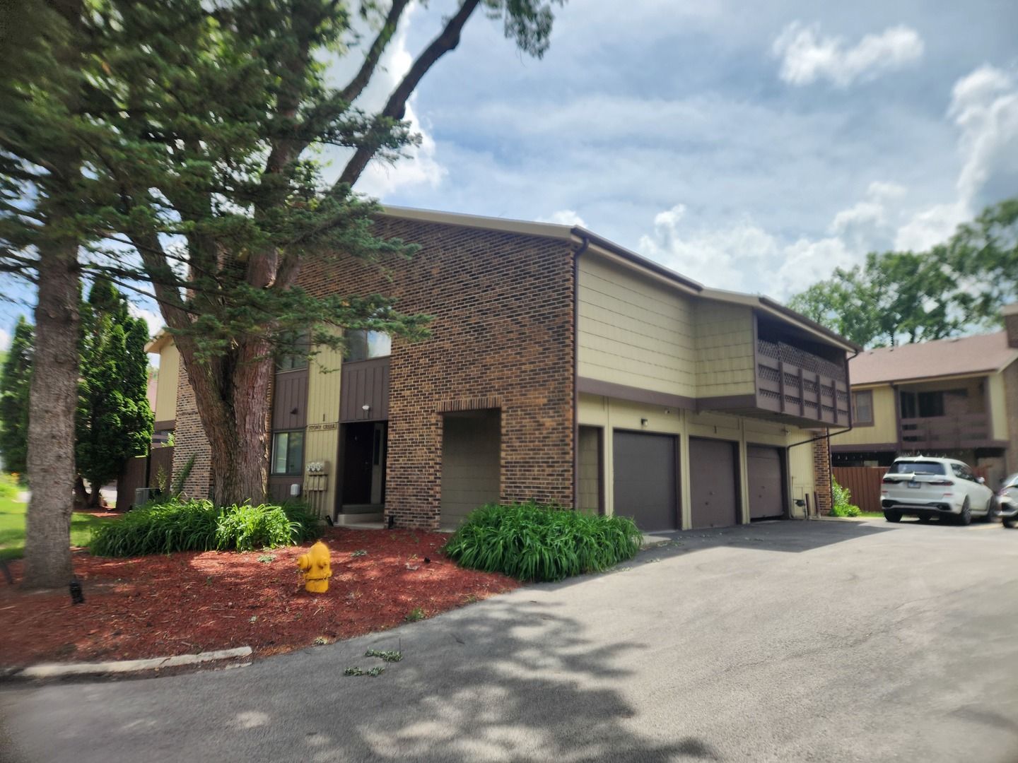 1 Stony Creek Drive #1B — Palos Hills, IL 60465