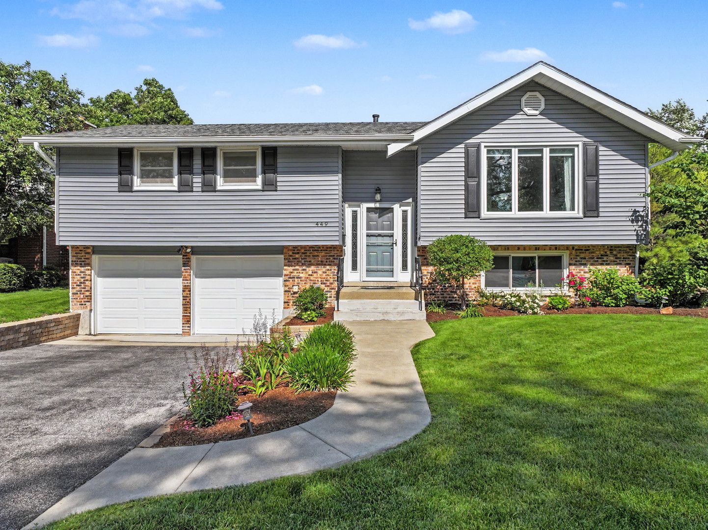 449 S Bennett Avenue — Palatine, IL 60067
