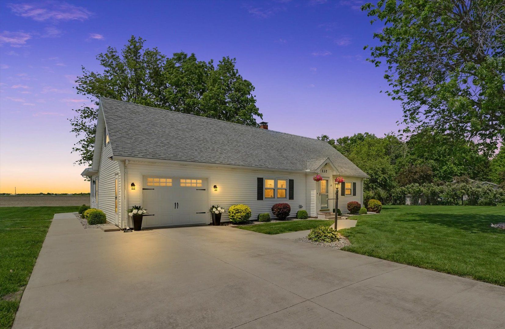 137 Chippewa Drive — Loda, IL 60948