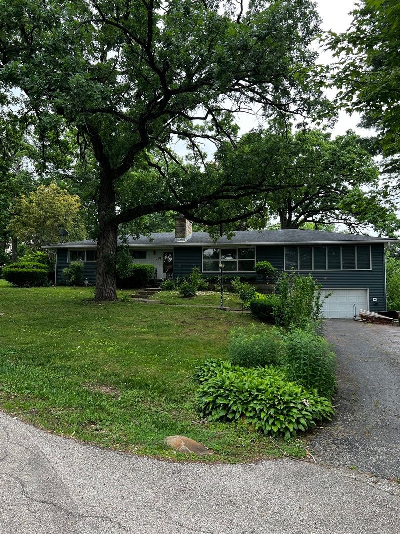 355 Hiawatha Drive — Lake In The Hills, IL 60156