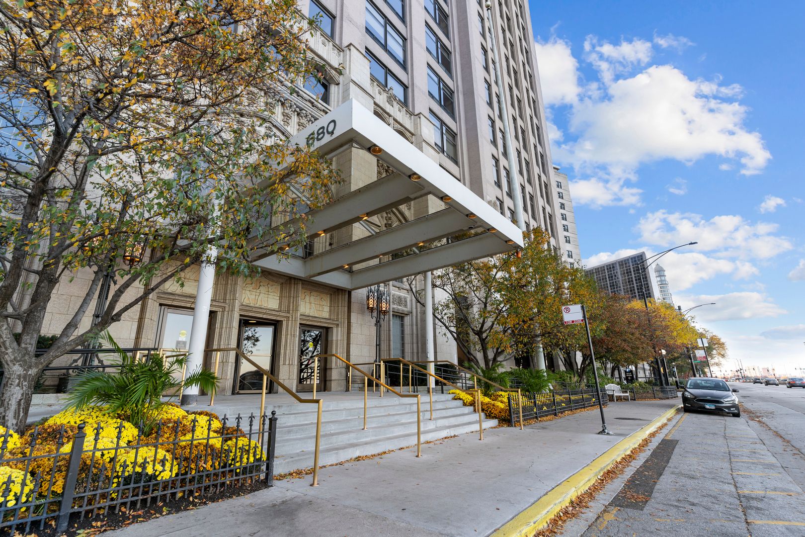 680 N Lake Shore Drive #1103 — Chicago, IL 60611