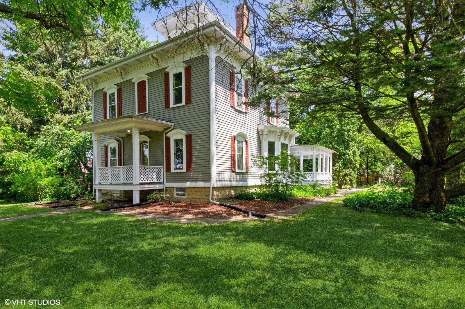 100 E Miller Avenue — Hinckley, IL 60520