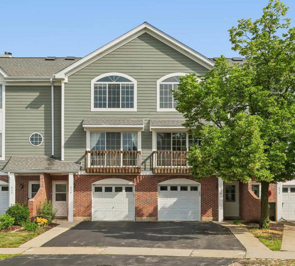 856 W Saint Johns Place — Palatine, IL 60067