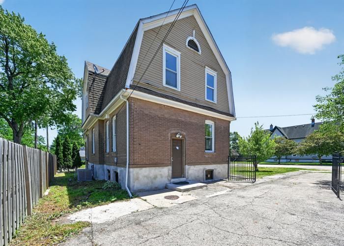 558 N Crystal St, Elgin, IL 60123 — photo 6