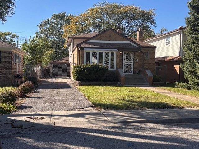 12226 S Racine Avenue — Chicago, IL 60643