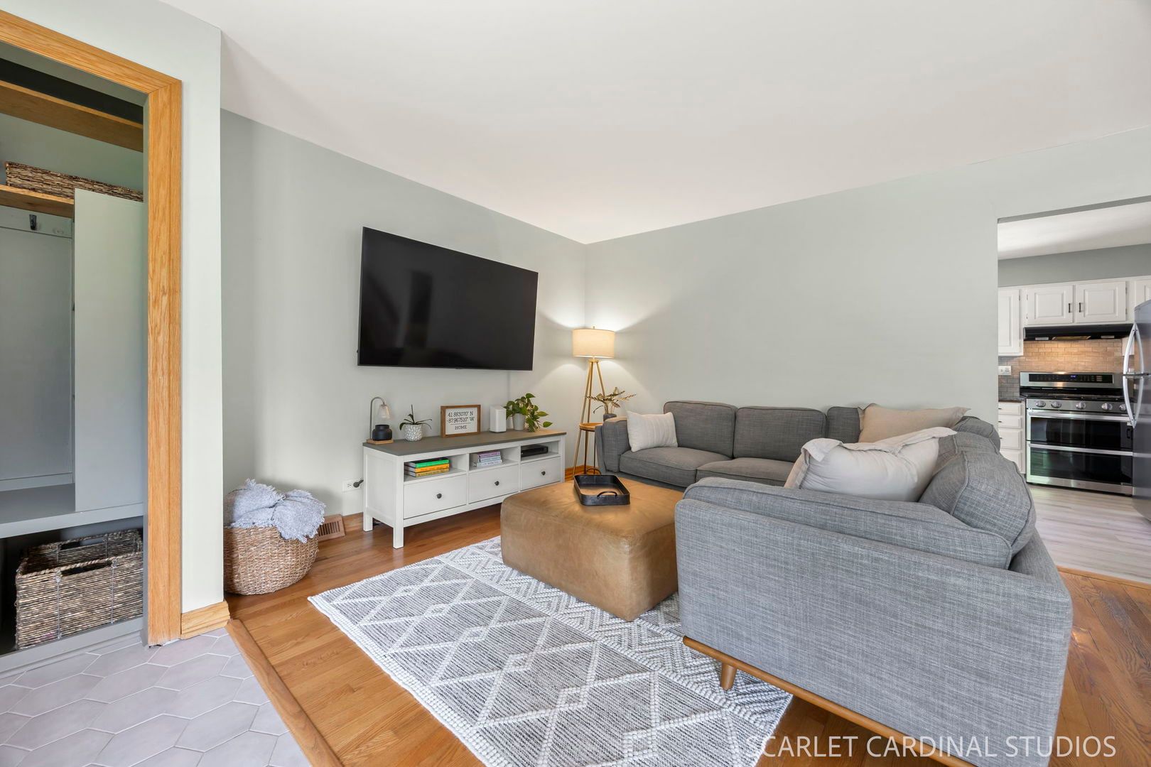 434 E HIGHLAND Avenue — Villa Park, IL 60181