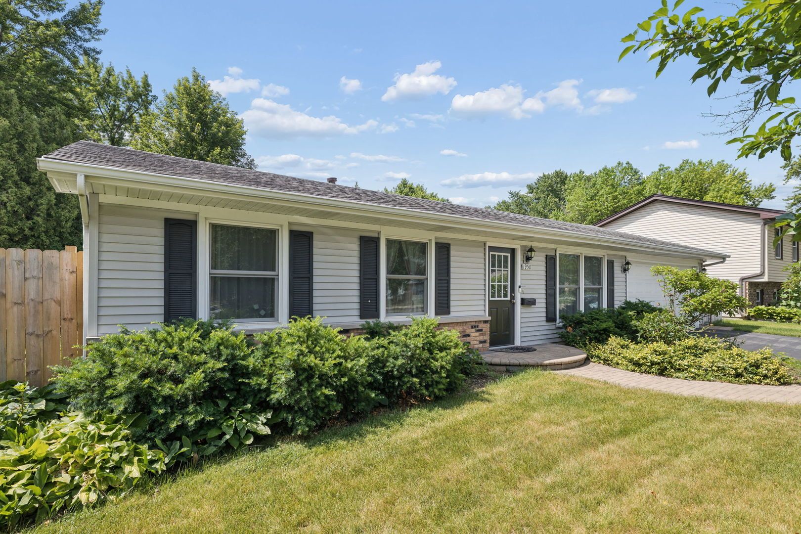 1950 Heather Drive — Aurora, IL 60506