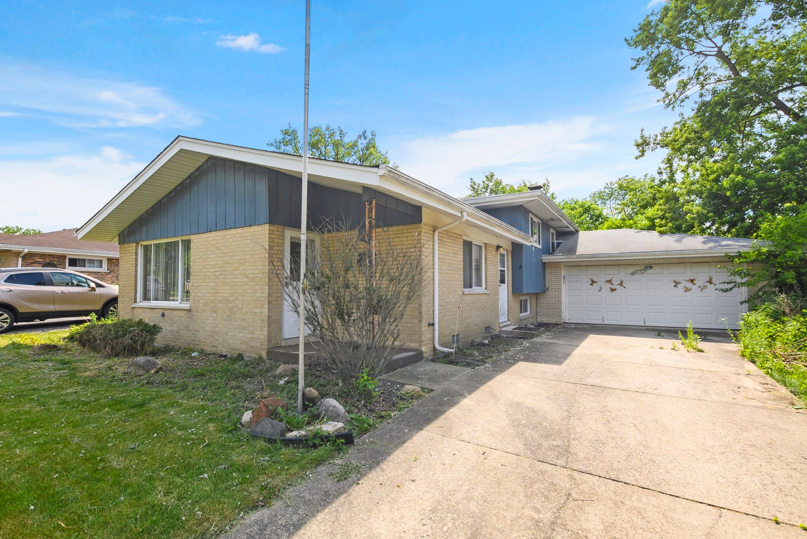 16412 George Drive — Oak Forest, IL 60452