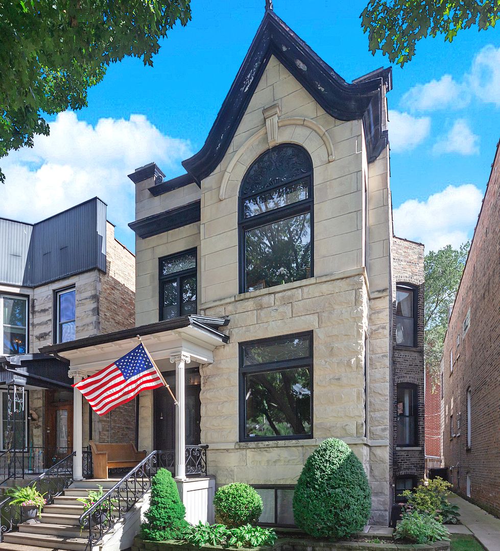 3855 N GREENVIEW Avenue #2A — Chicago, IL 60613