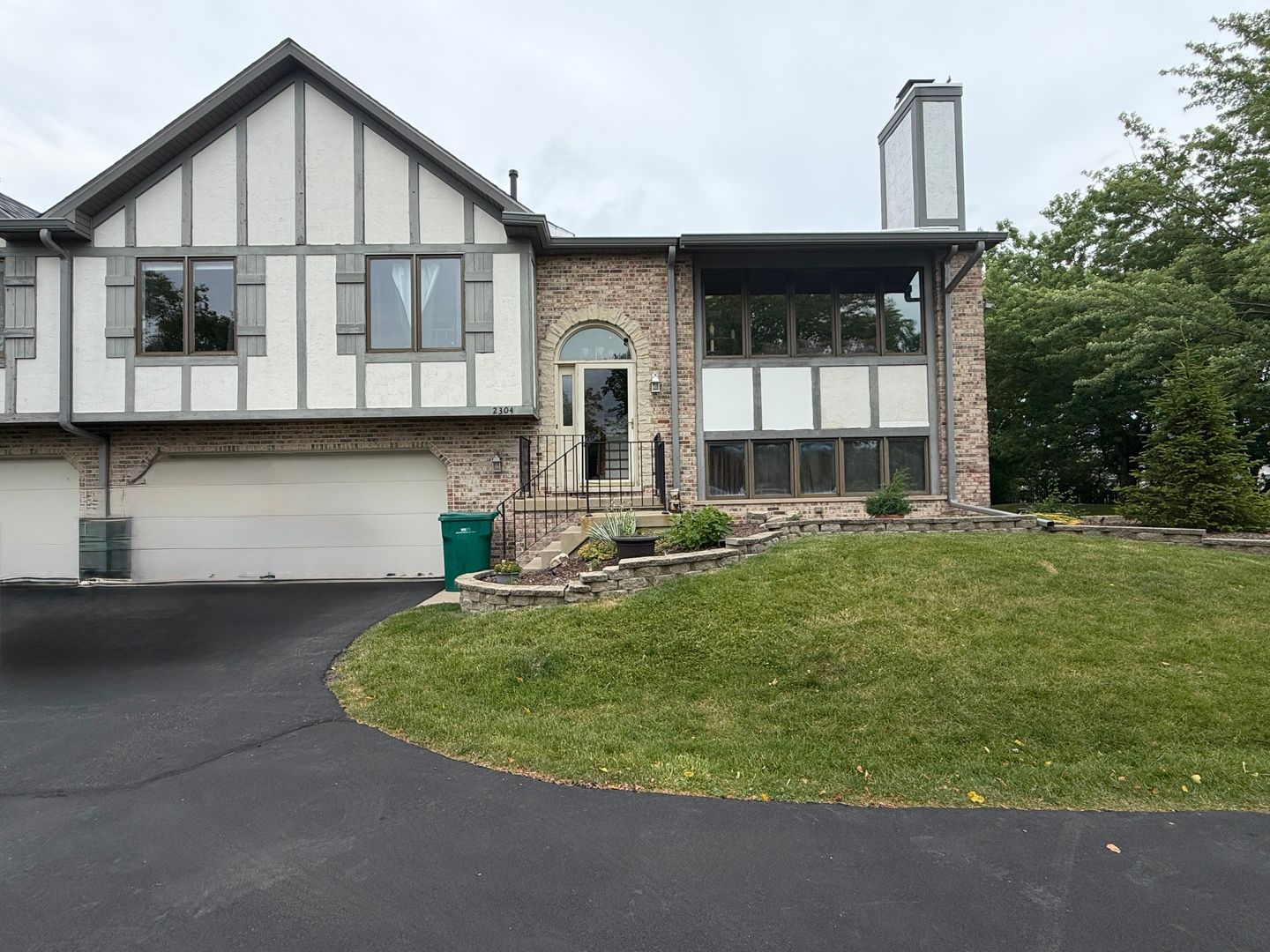 2304 Olde Mill Road — Plainfield, IL 60586