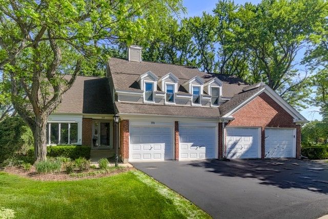 193 Country Club Drive — Prospect Heights, IL 60070