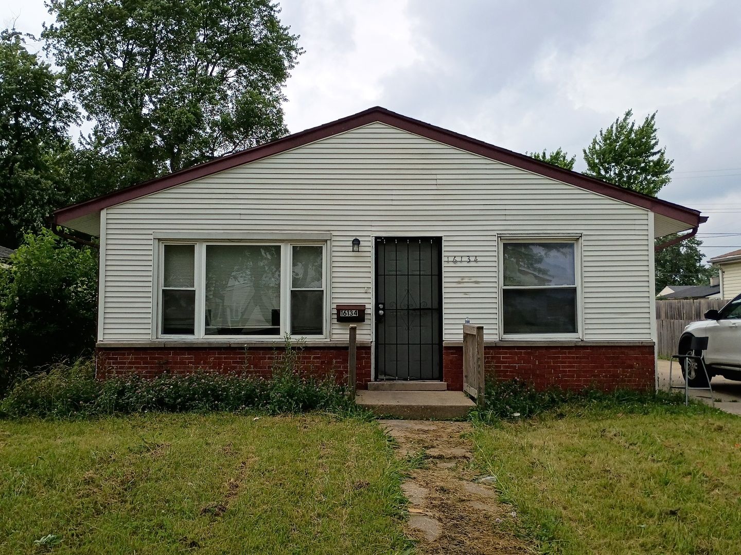 16134 Justine Street — Markham, IL 60428
