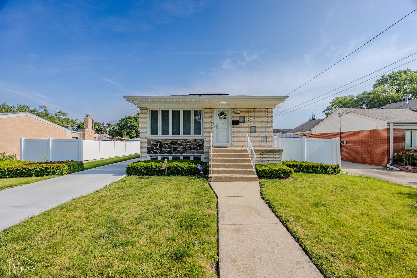 10526 Altgeld Street — Melrose Park, IL 60164