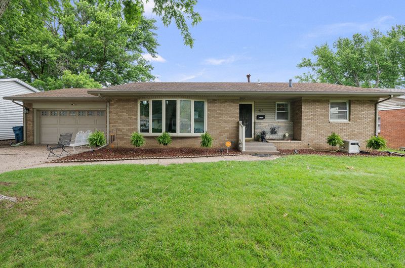 437 26th Avenue — East Moline, IL 61244