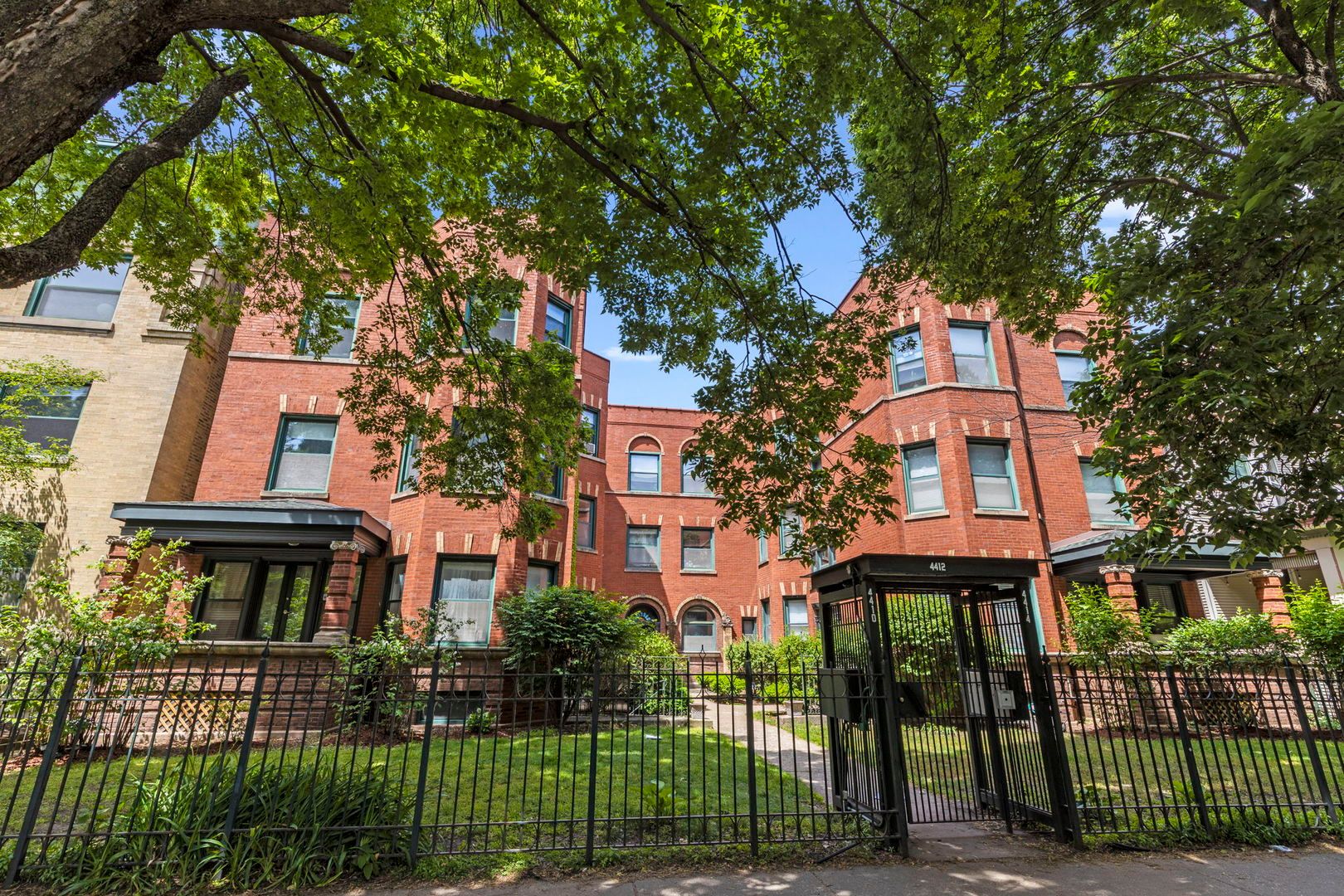 4410 N Paulina Street #2 — Chicago, IL 60640