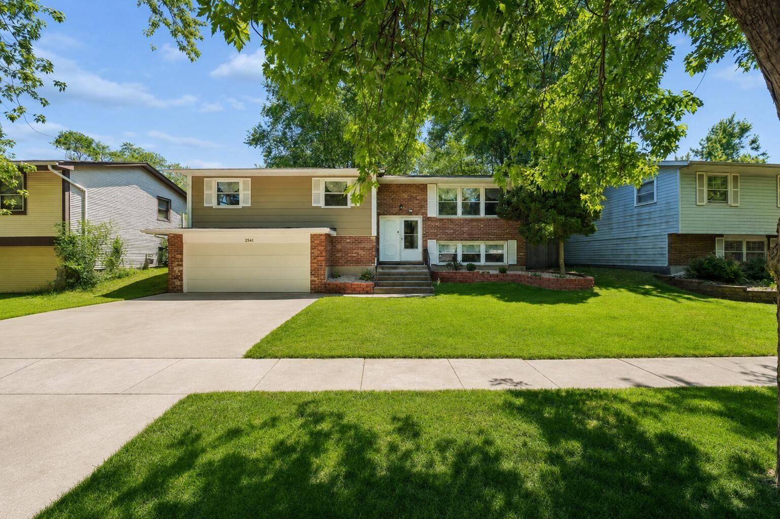 21601 Jeffrey Avenue — Sauk Village, IL 60411