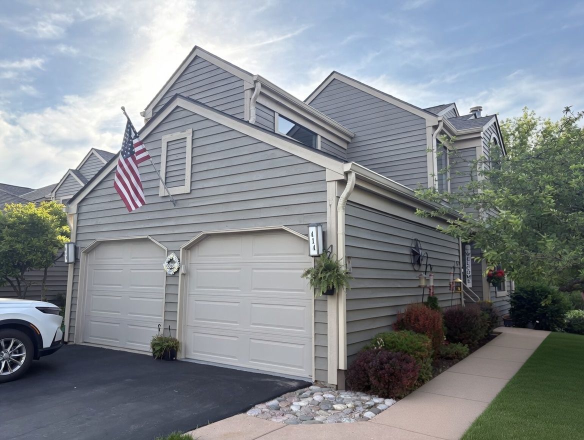 414 White Oak Lane — Barrington, IL 60010