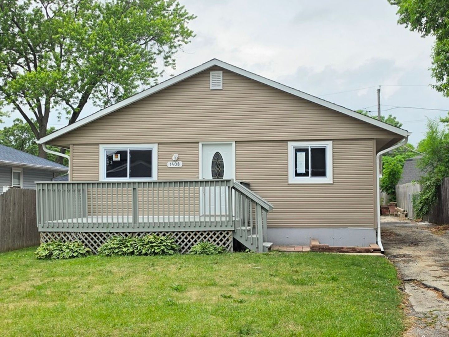 1408 Barberry Lane — Round Lake Beach, IL 60073