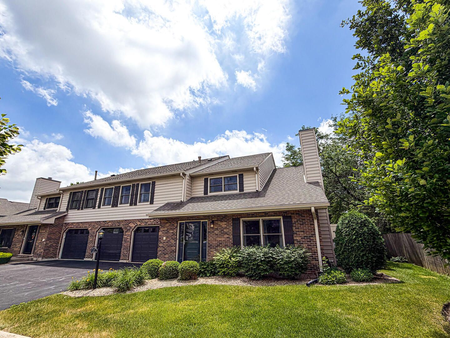 9323 Sunrise Lane — Orland Park, IL 60462